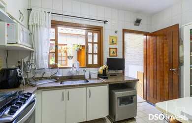 Imagem 6: 2 dormitórios, 2 banheiro, 2 vagas na garagem