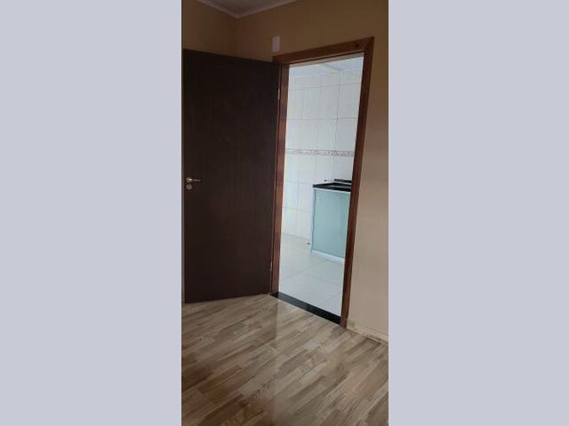 Imagem 14: Casa para Alugar. Varanda, Área de serviço, 1 Banheiroe2...