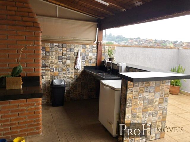 Imagem: O apartamento na cobertura possui 2 Dormitórios, 1 Suíte,