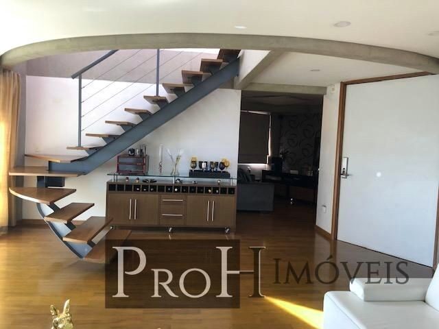 Imagem: O apartamento na cobertura possui 5 Dormitórios, 5