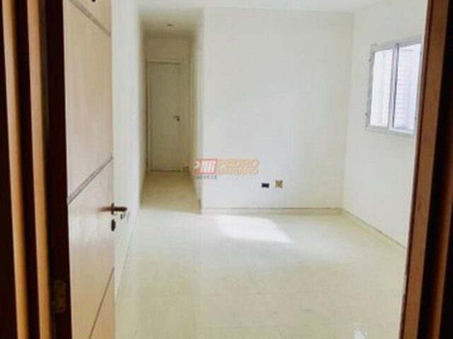 Imagem: O apartamento possui 2 Dormitórios, 1 Suíte, 2 Banheiros,