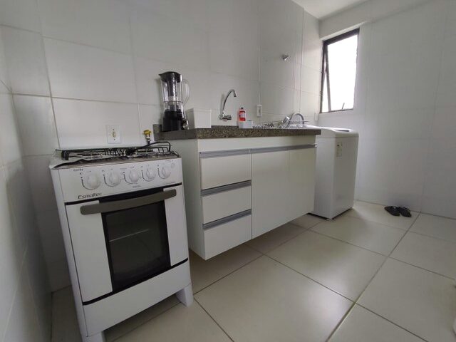 Imagem: O apartamento possui 2 Dormitórios, 1 Suíte, 2 Banheiros,