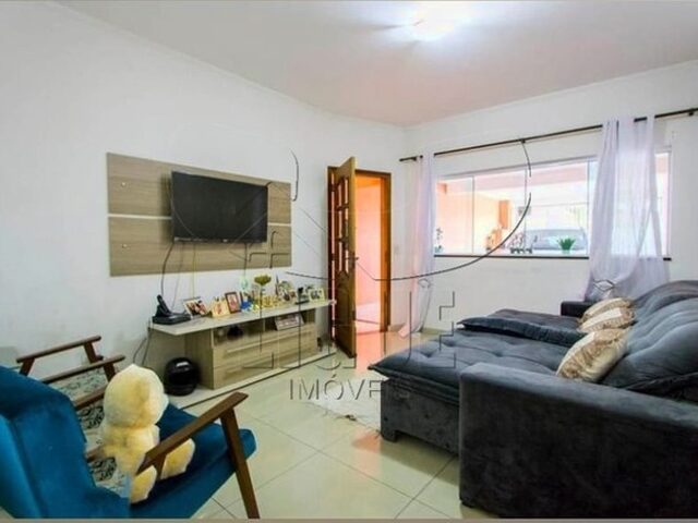 Imagem: A casa possui 4 Dormitórios, 4 Suítes, 5 Banheiros, 4
